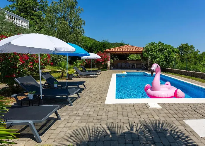 3 Bedroom Cozy In Σπίτι διακοπών